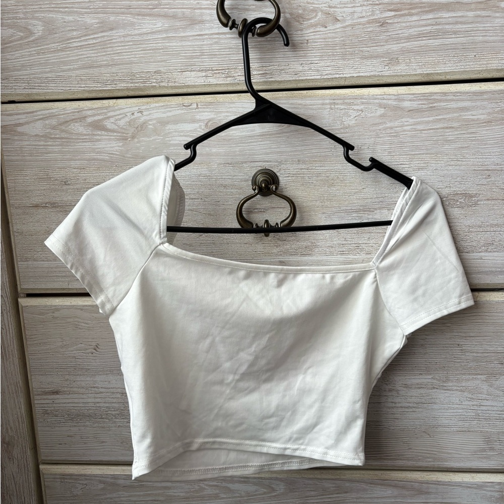 SHEIN White Ruffled Crop Top - Picture 2 of 3